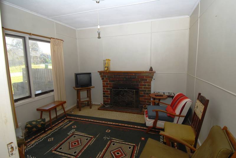 PERFECT LOCATION Picture 2