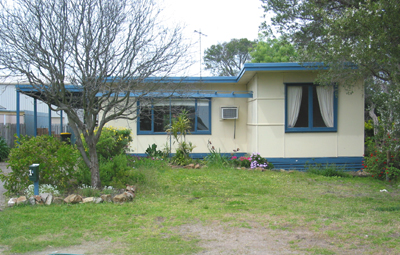 SHORT STROLL TO THE BEACH Picture 1