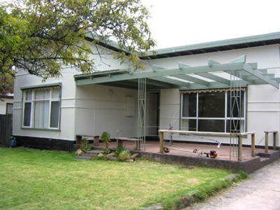 BRING THE CARS, BOAT & CARAVAN! Picture 1