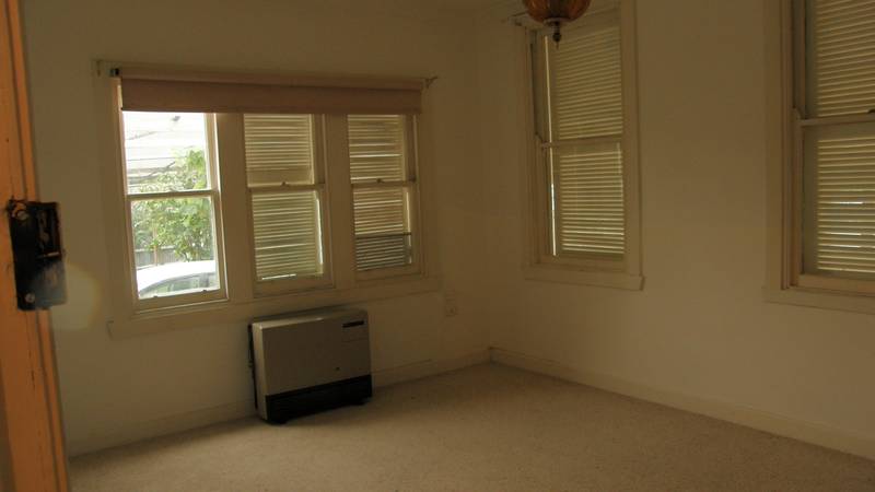 LARGE FAMILY BEACH HOME Picture 2