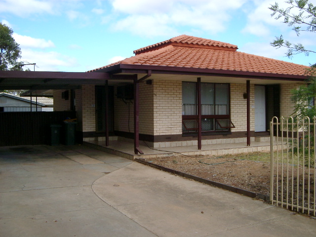 NEAT & TIDY 3 BEDROOM HOME! OPEN INSPECTION MON 19TH OCT, 4.00-4.20PM Picture 2