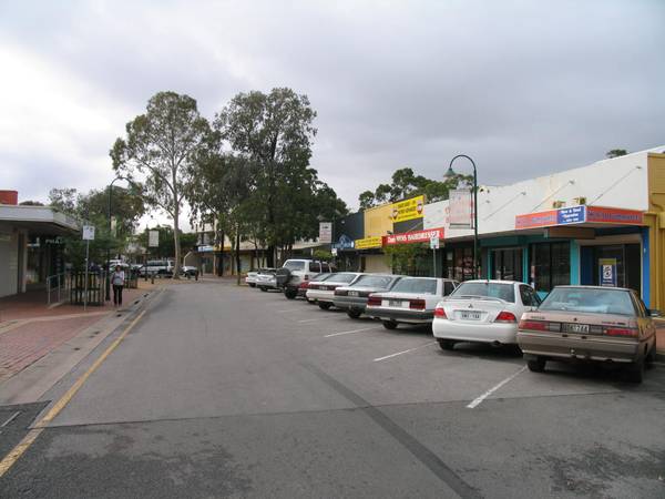 Prime Location! Picture 2