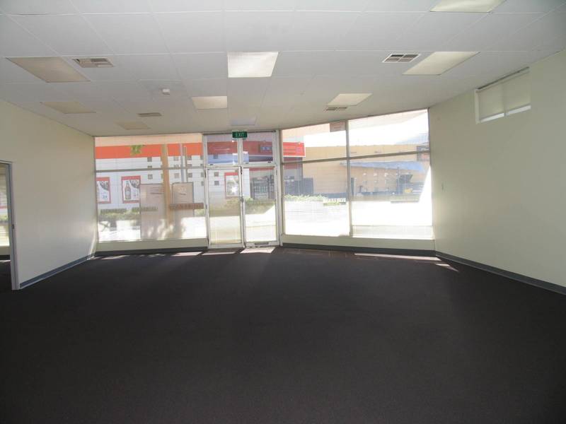 Maximum Exposure - Multi Purpose Site! Picture 2