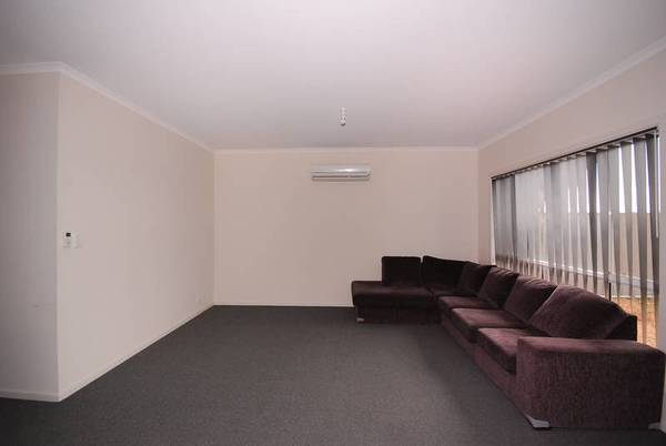 Stunning Villa! Picture 2