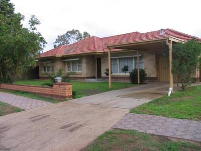 Solid Brick Splendor! Picture Solid Brick Splendor! Picture