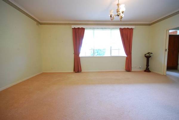 Hows The Serenity!! Secluded Property! Picture