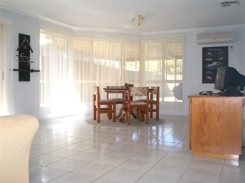 BEAUTIFULLY PRESENTED 3 BEDROOM VILLA! OPEN MON 7TH DEC, 5.00-5.20PM Picture 3