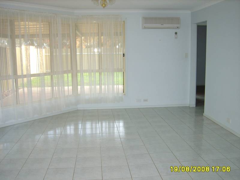 BEAUTIFULLY PRESENTED 3 BEDROOM VILLA! OPEN MON 7TH DEC, 5.00-5.20PM Picture 2