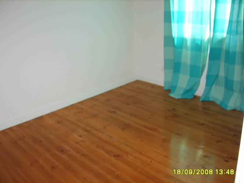 SECURE NEAT & TIDY 3 BEDROOM HOME! OPEN TUES 10TH NOV, 5.00-5.20PM Picture 3