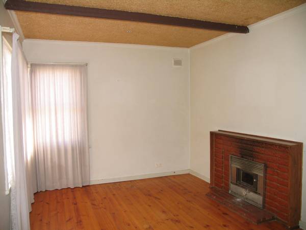 Great First Home! Picture 2