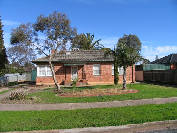 Great First Home! Picture 1