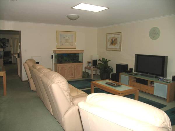 Fabulous Family Home - Great Entertaining Areas! Picture