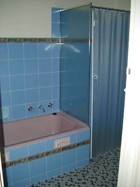 NEAT & TIDY 3 BEDROOM HOME! Picture 3