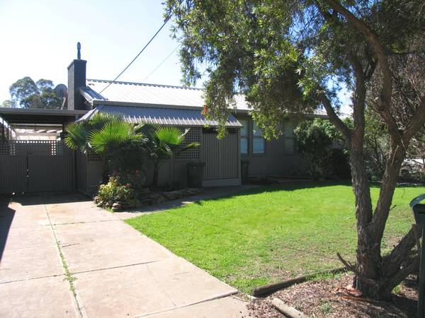 Attractive & Affordable........................ Picture 1