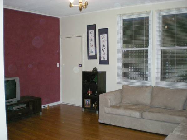 Attractive & Affordable........................ Picture 3