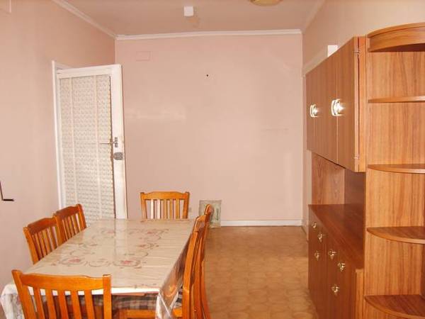 IF YOU LIKE PIZZA THIS HOME'S FOR YOU! Picture 2