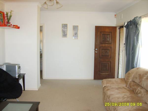 3 BEDROOM HOME! Picture