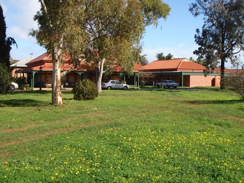 AUCTION 7TH FEBRUARY 2010 @ 10AM Picture 1