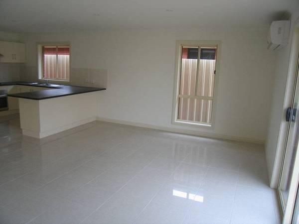 BRAND NEW 3 BEDROOM VILLA IN QUIET CULDESAC! Picture BRAND NEW 3 BEDROOM VILLA IN QUIET CULDESAC! Picture