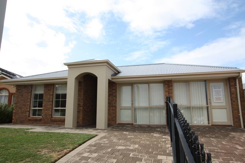 Beautiful Home By Fairmont Picture 1