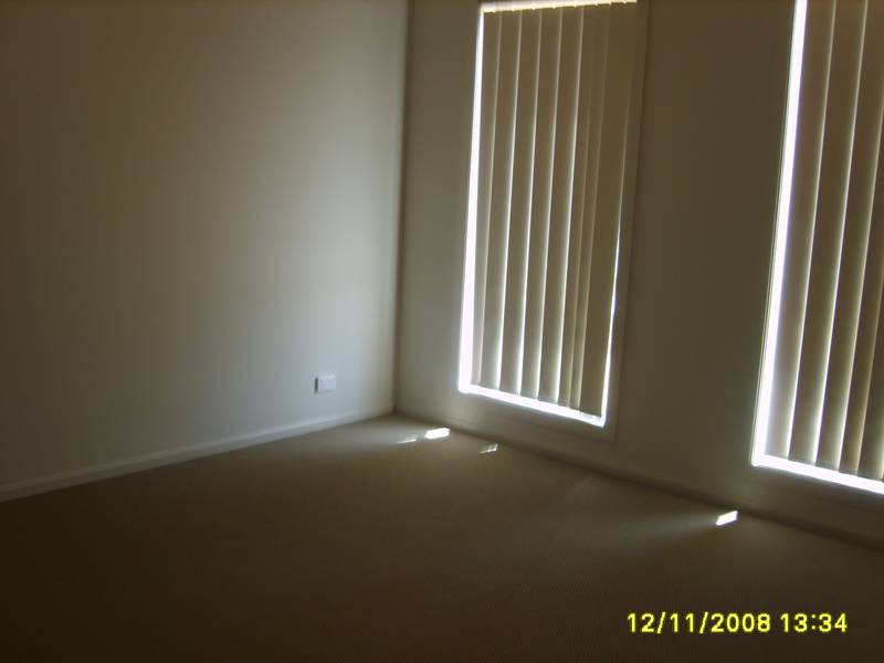 NEAR NEW 4 BEDROOM HOME WITH ENSUITE! OPEN TUES 13TH OCT, 5.00-5.20PM Picture 3