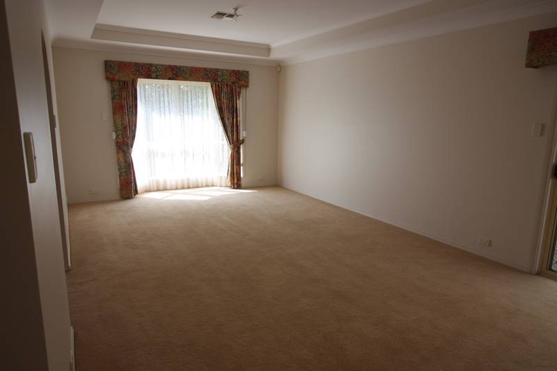 A Home For the Family! Picture 3