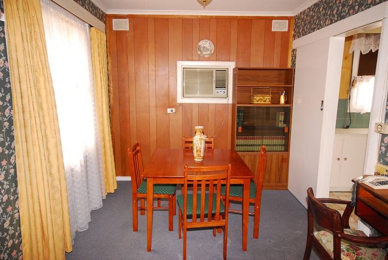 Attention First Home Buyers Or Investors! Picture 3