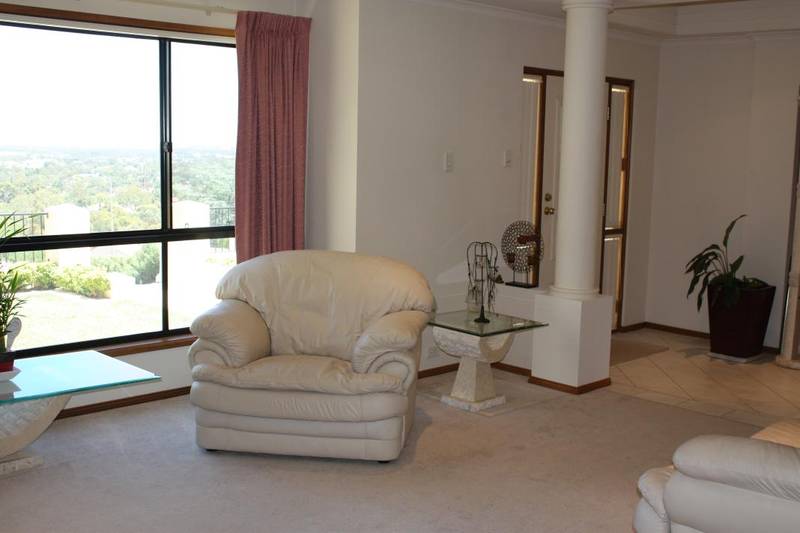 Magnificent Family Home Picture 2