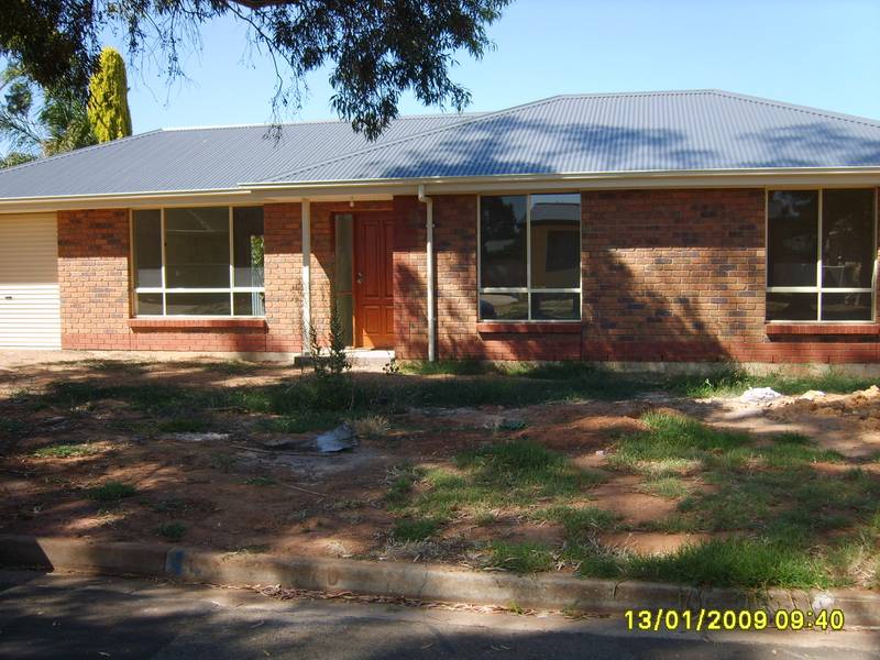 NEAR NEW 3 BEDROOM HOME! (PHOTO'S WERE TAKEN BEFORE HOUSE WAS COMPLETE) Picture 3