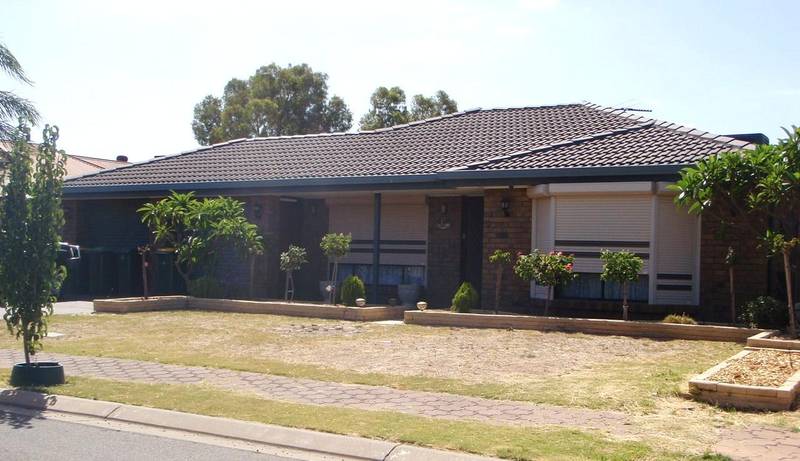 Large Family Home! Picture 1