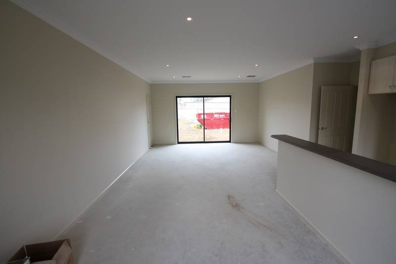 Move In To Your BRAND NEW HOME!!! Picture 2