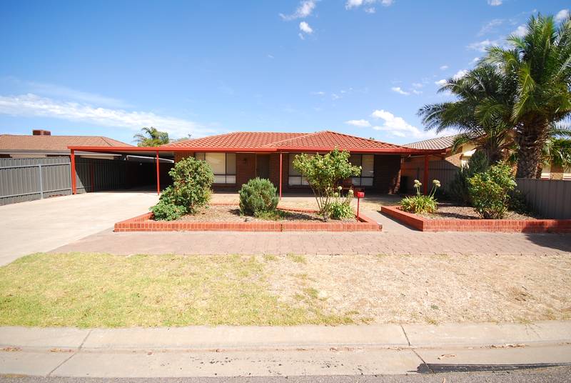 Fabulous First Home Or Investment... Picture 1