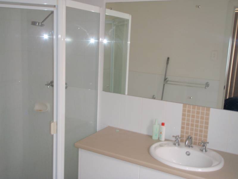 Beautiful New Home! Picture 2