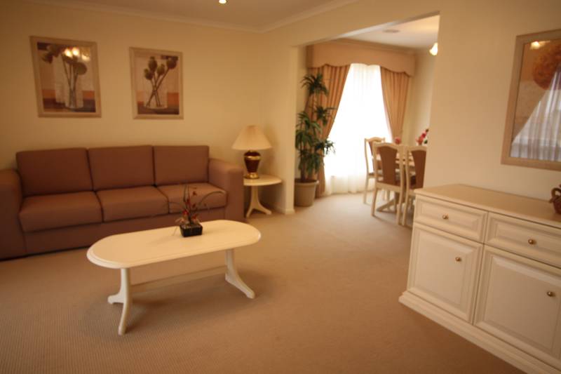 Beautiful Fairmont Display Home Picture 2