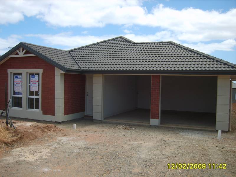 BRAND NEW HOME, NEARING COMPLETION! ONLY 1 KM FROM BEACH! OPEN WED 3RD JUNE, 3.30-4.00PM Picture