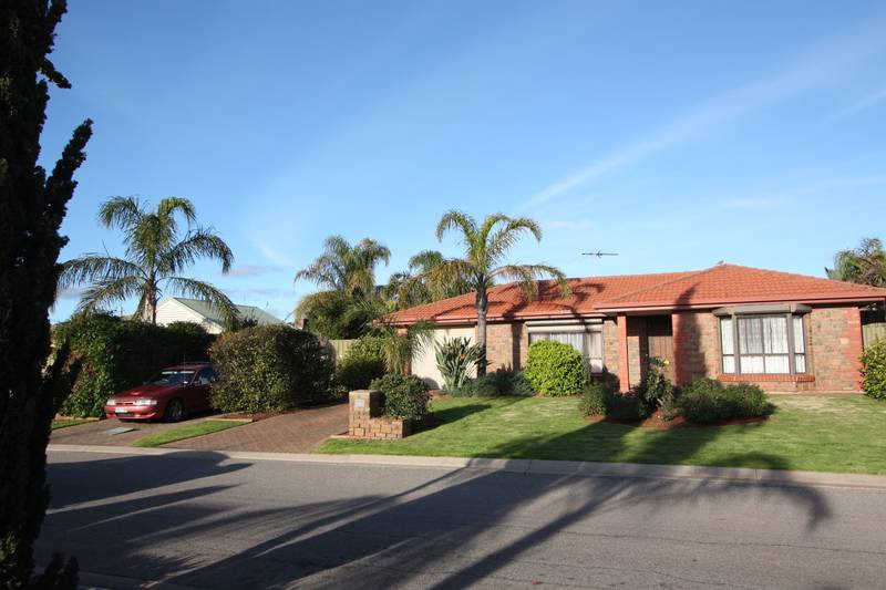 Stunning Home! Picture 1