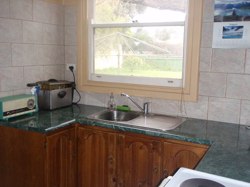 Attention First Home Buyers Or Investors Picture 1