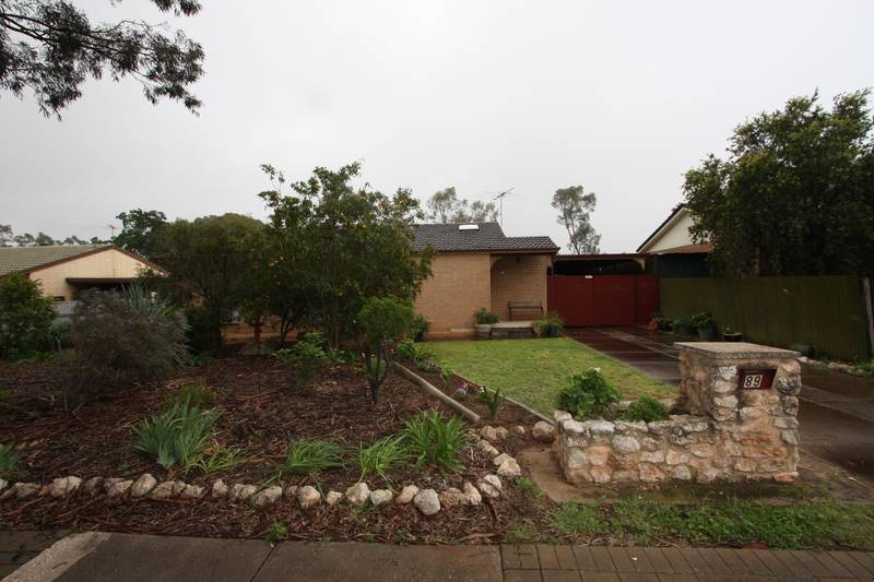 Superbly Presented Picture 1