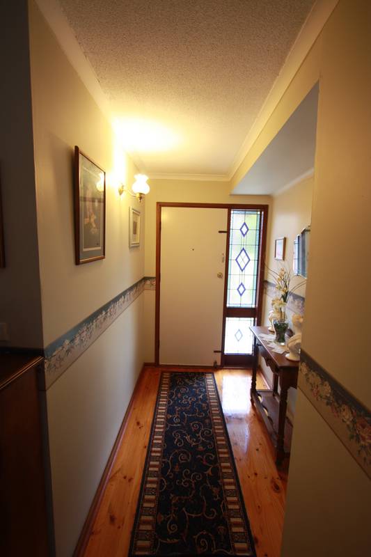 Superbly Presented Picture 2