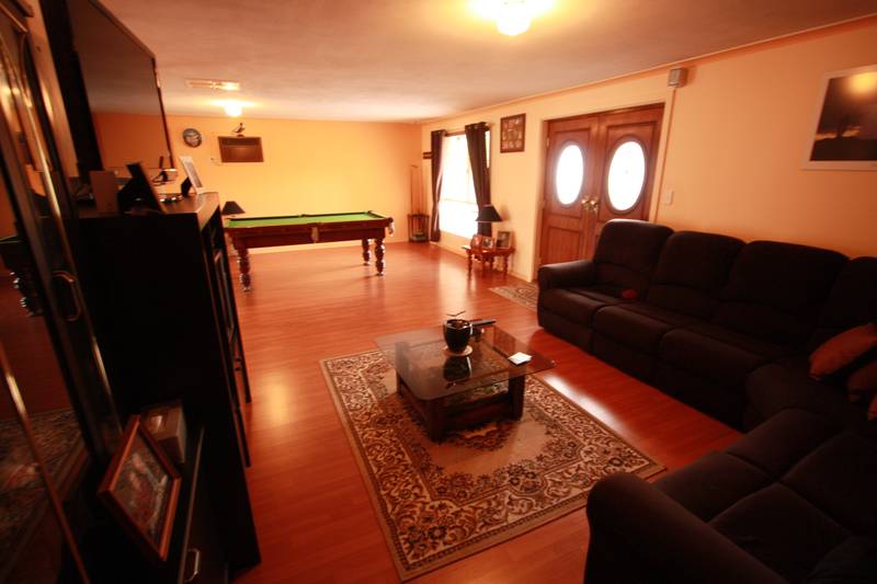 Best Position In Salisbury! Picture 2