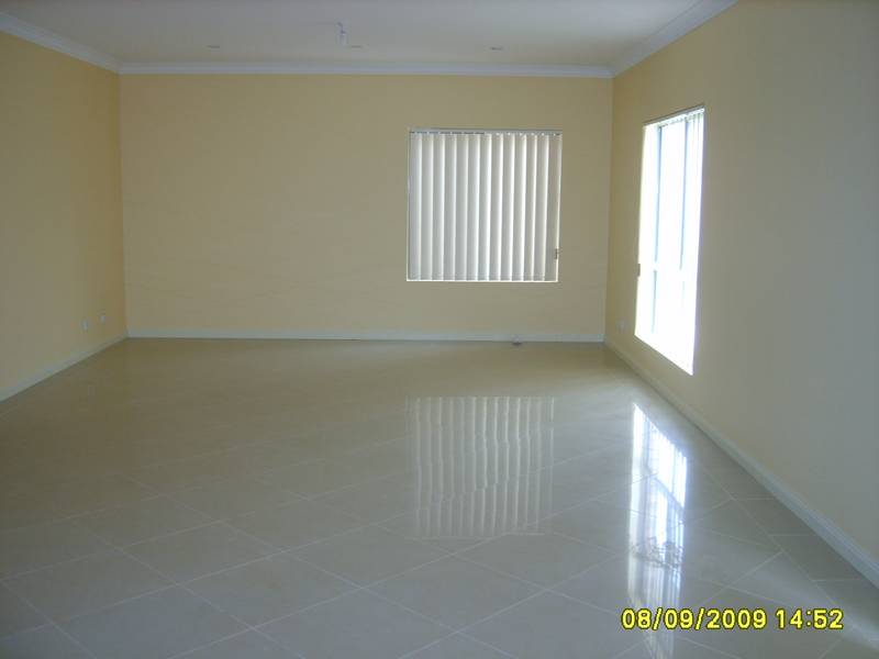 BRAND NEW MODERN 3 BEDROOM HOME! Picture 2