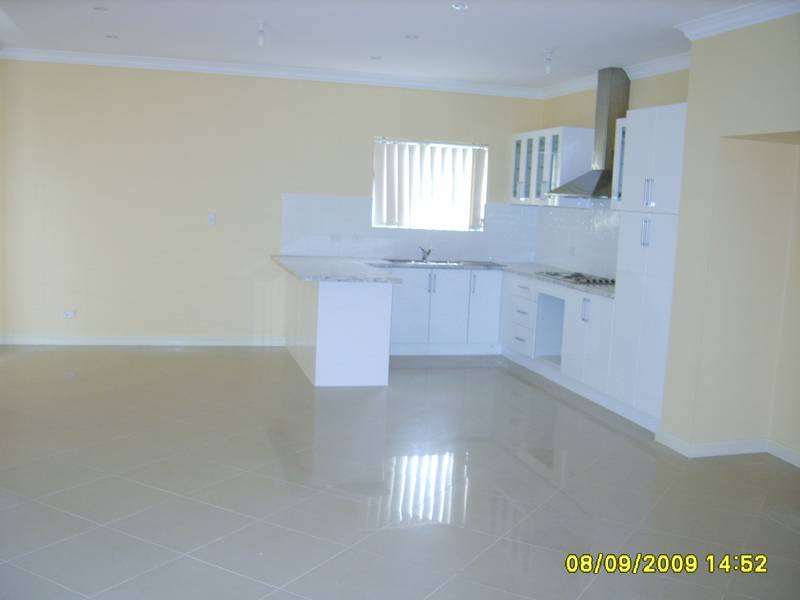 BRAND NEW MODERN 3 BEDROOM HOME! Picture 3