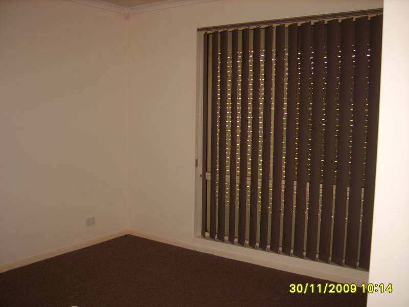 CLEAN & TIDY 3 BEDROOM HOME! OPEN SAT 12TH DECEMBER, 12.00-12.20PM Picture 2