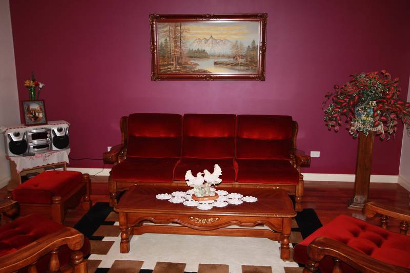 Fabulous Family Home! - Off Nathan Street Picture 3