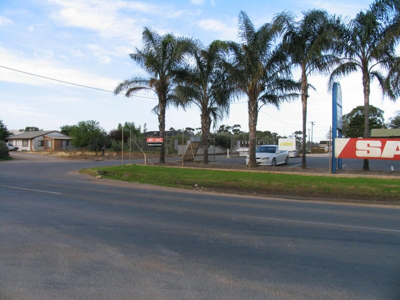 Commercial Opportunity! Picture 3