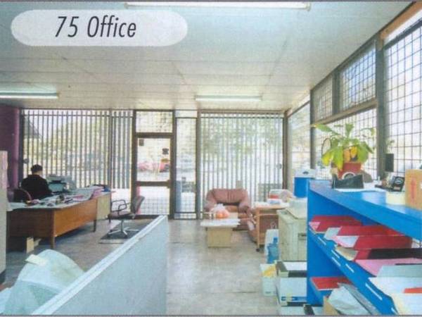 Opportunity for Owner - Occupier! Picture 2