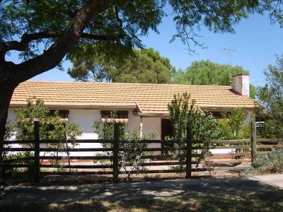 SHORT DRIVE TO THE CITY! AVAILABLE ON PERIODIC LEASE ONLY! OPEN FRI 5TH MARCH, 9.00-9.20AM Picture