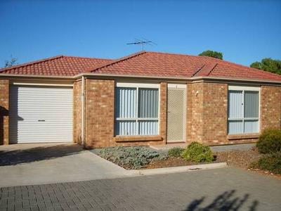 NEAR NEW LARGE COURTYARD HOME! Picture