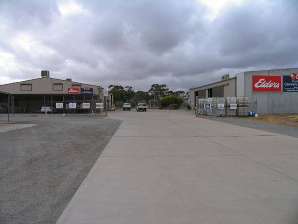 Investors - Buy Your Piece Of The Town! Picture 1