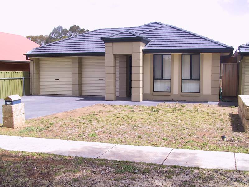 LOVELY 4 BEDROOM HOME! OPEN INSPECTION MON 20TH APRIL, 5.00-5.20PM! Picture 1